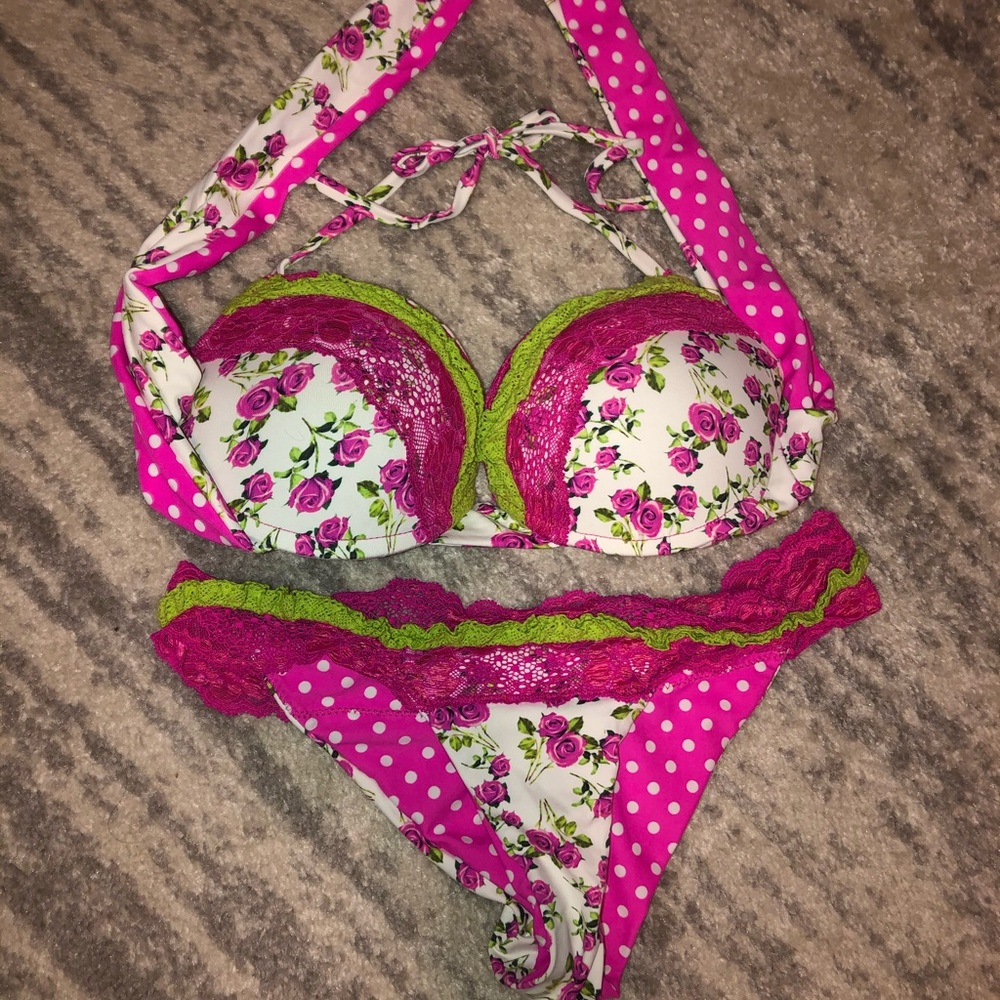 Beach Bunny Pink Floral push-up  Bikini
